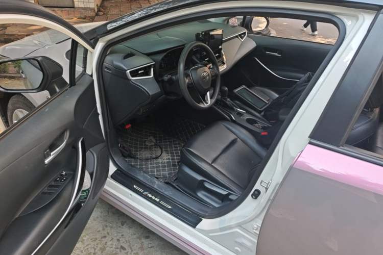 Used Toyota Corolla 2023 1.8L Smart Electric Hybrid Dual-Motor Elite Edition Driver Seat