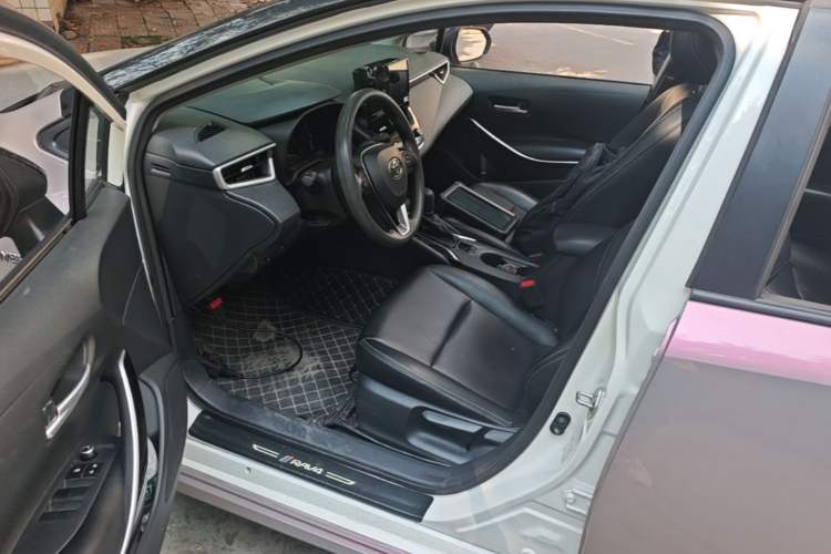 Used Toyota Corolla 2023 1.8L Smart Electric Hybrid Dual-Motor Elite Edition Left Front Seat