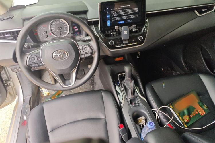 Used Toyota Corolla 2023 1.2T Elite Edition Center Console