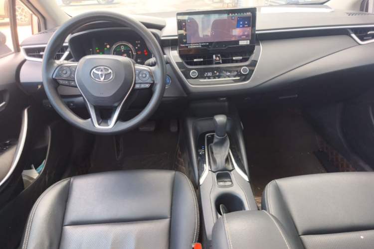 Used Toyota Corolla 2023 1.8L Smart Electric Hybrid Dual-Motor Elite Edition Center Console