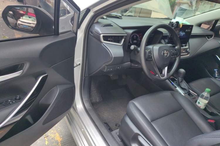 Used Toyota Corolla 2023 1.8L Smart Electric Hybrid Dual-Motor Pioneer Edition Driver Seat