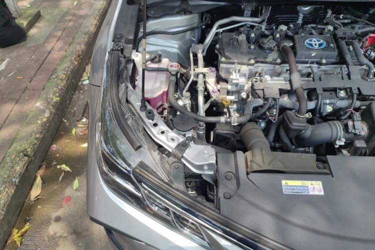 Used Toyota Corolla 2023 1.8L Smart Electric Hybrid Dual-Motor Pioneer Edition Engine Bay Right