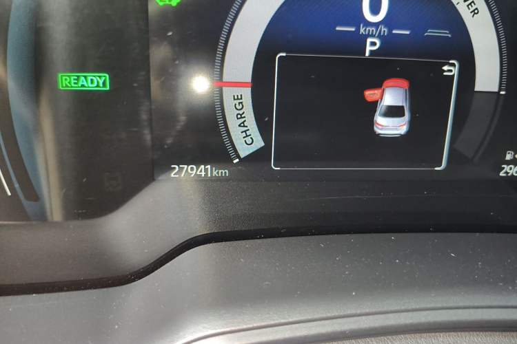 Used Toyota Corolla 2023 1.8L Smart Electric Hybrid Dual-Motor Elite Edition Odometer Close Up