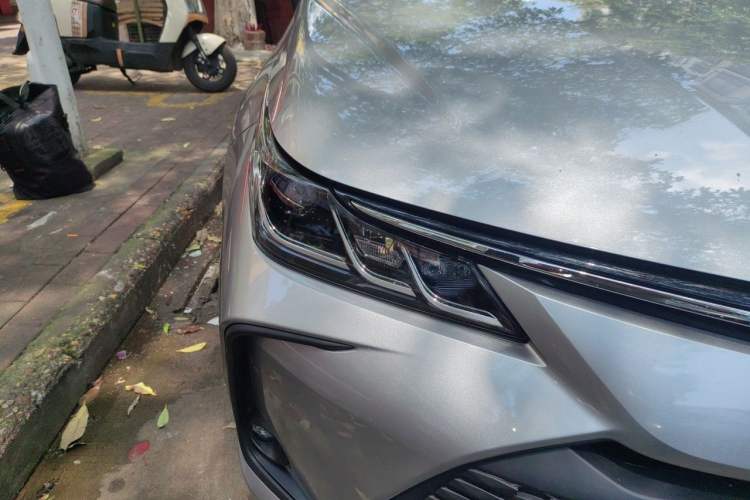 Used Toyota Corolla 2023 1.8L Smart Electric Hybrid Dual-Motor Pioneer Edition Right Front Headlight