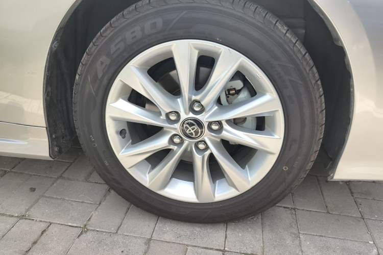 Used Toyota Corolla 2023 1.8L Smart Electric Hybrid Dual-Motor Elite Edition Right Front Wheel Hub