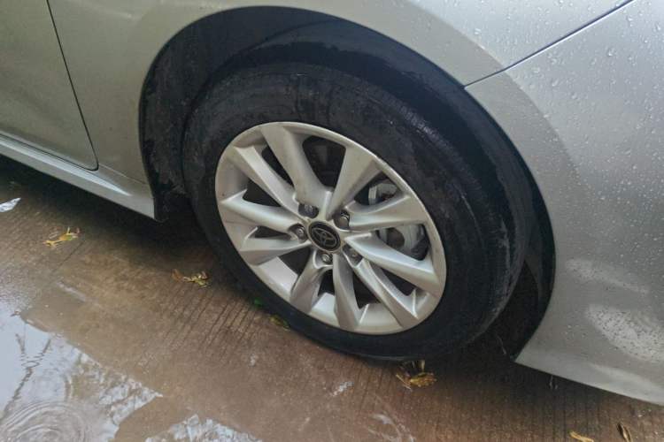 Used Toyota Corolla 2023 1.8L Smart Electric Hybrid Dual-Motor Elite Edition Right Front Wheel Hub