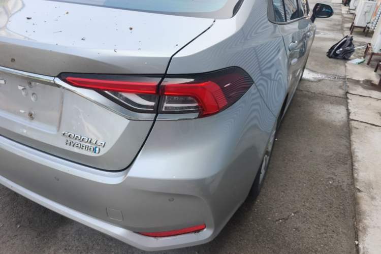 Used Toyota Corolla 2023 1.8L Smart Electric Hybrid Dual-Motor Elite Edition Right Rear Taillight