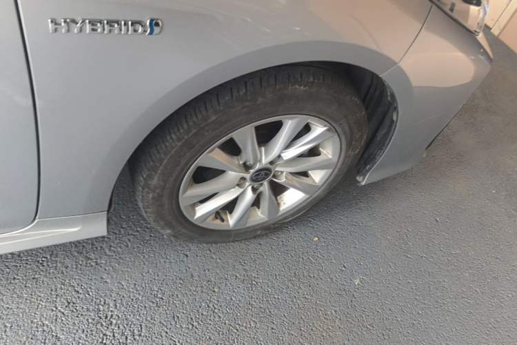 Used Toyota Corolla 2023 1.8L Smart Electric Hybrid Dual-Motor Elite Edition Right Rear Wheel Hub