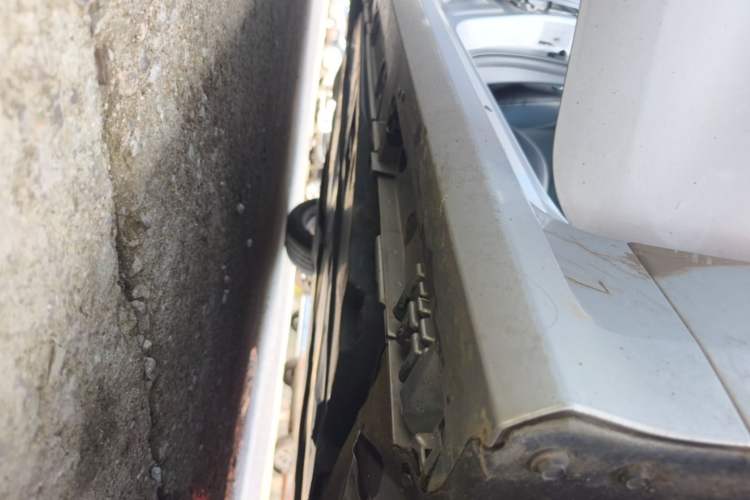 Used Toyota Corolla 2023 1.8L Smart Electric Hybrid Dual-Motor Elite Edition Right Side Sill