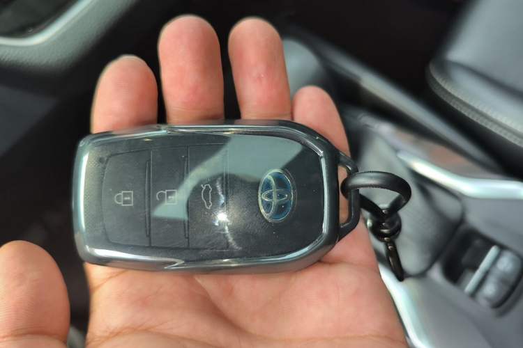 Used Toyota Corolla 2023 1.8L Smart Electric Hybrid Dual-Motor Elite Edition Vehicle Key