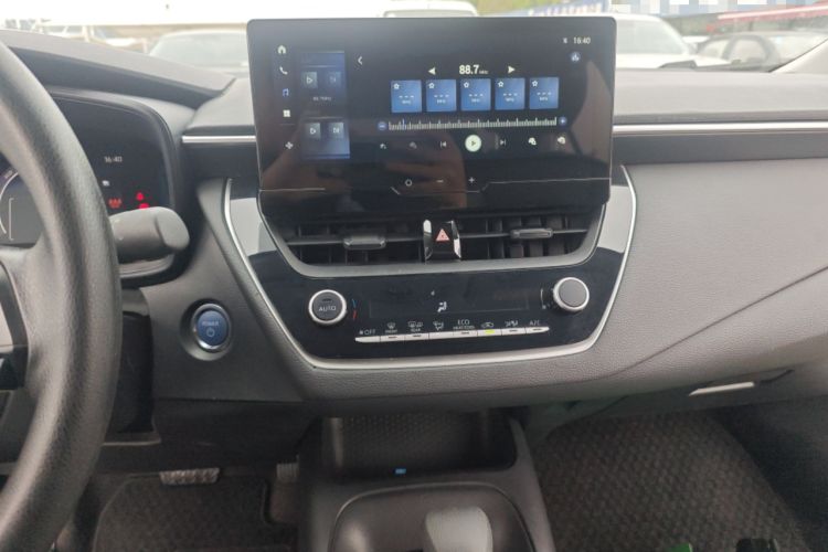 Used Toyota Corolla 2023 1.8L Smart Electric Hybrid Dual-Motor Pioneer Edition Audio And AC Panel