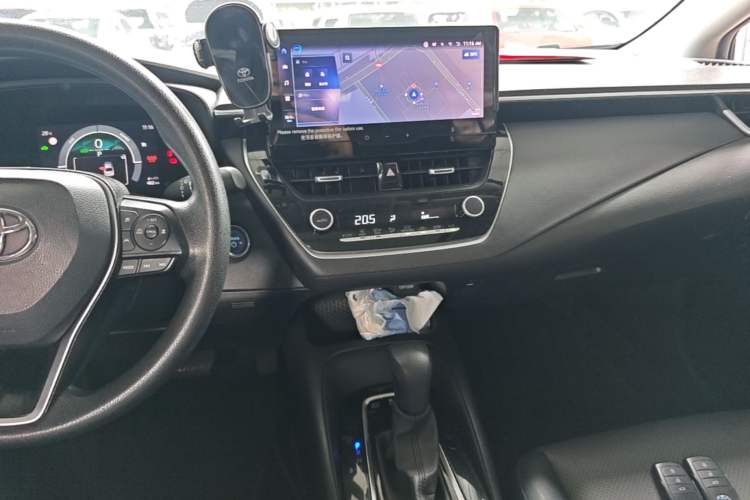 Used Toyota Corolla 2023 1.8L Smart Electric Hybrid Dual-Motor Elite Edition Audio And AC Panel