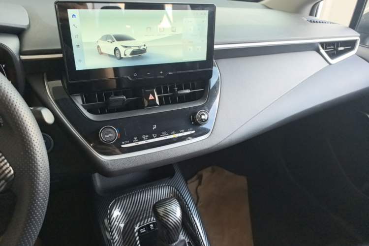 Used Toyota Corolla 2023 1.8L Smart Electric Hybrid Dual-Motor Pioneer Edition Audio And AC Panel