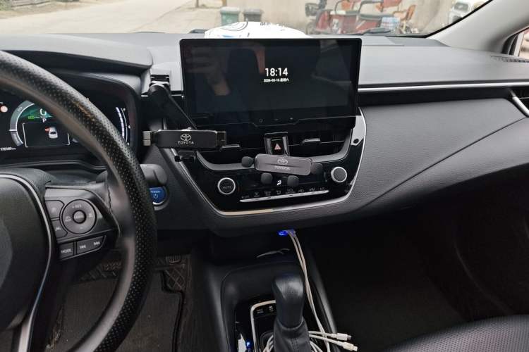 Used Toyota Corolla 2023 1.8L Smart Electric Hybrid Dual-Motor Pioneer Edition Audio And AC Panel