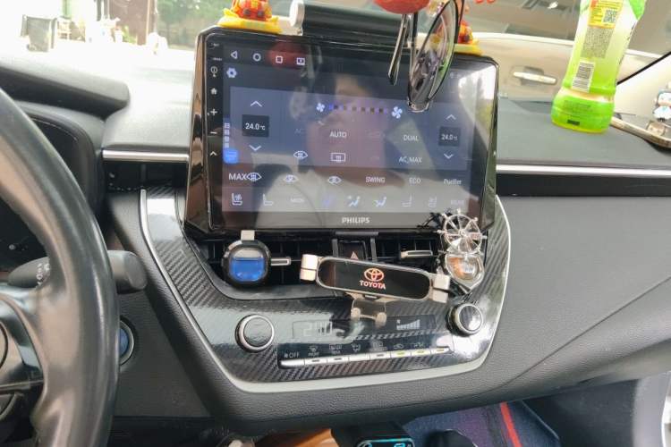 Used Toyota Corolla 2023 1.8L Smart Electric Hybrid Dual-Motor Elite Edition Audio And AC Panel