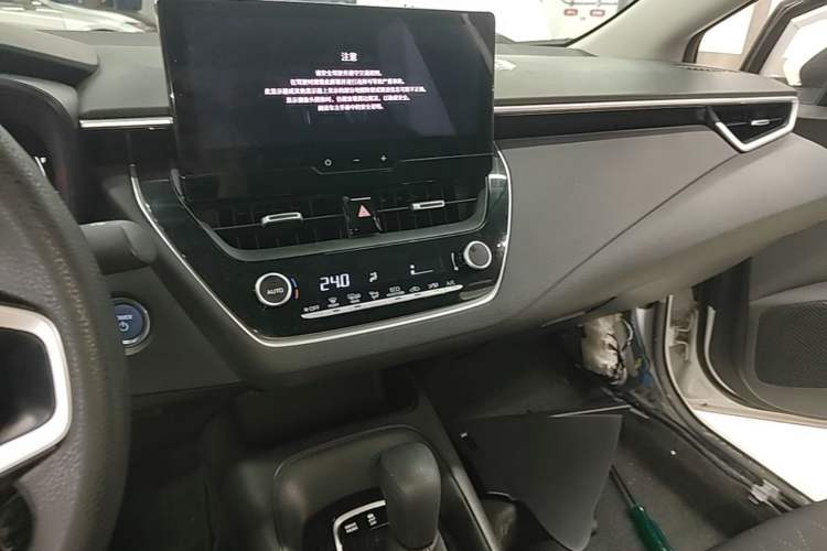 Used Toyota Corolla 2023 1.8L Smart Electric Hybrid Dual-Motor Elite Edition Audio And AC Panel