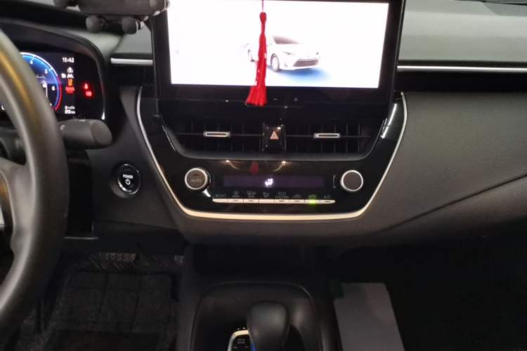 Used Toyota Corolla 2023 1.8L Smart Electric Hybrid Dual-Motor Elite Edition Audio And AC Panel