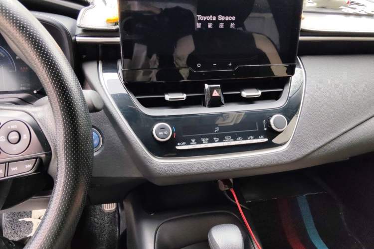 Used Toyota Corolla 2023 1.8L Smart Electric Hybrid Dual-Motor Elite Edition Audio And AC Panel