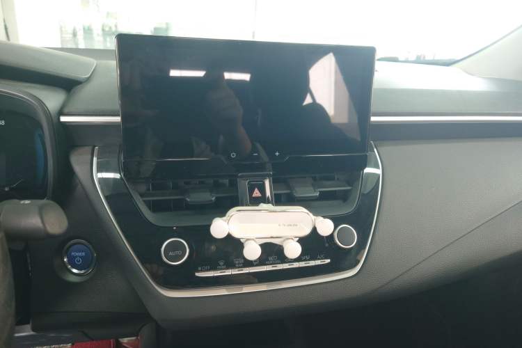 Used Toyota Corolla 2023 1.8L Smart Electric Hybrid Dual-Motor Pioneer Edition Audio And AC Panel
