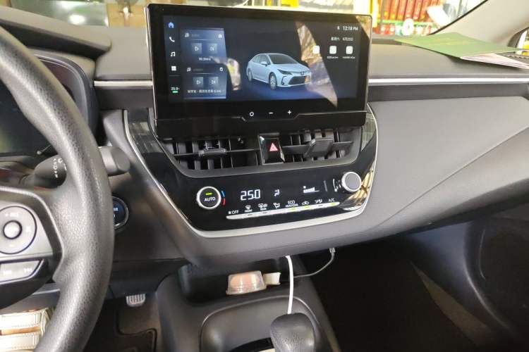Used Toyota Corolla 2023 1.8L Smart Electric Hybrid Dual-Motor Pioneer Edition Audio And AC Panel