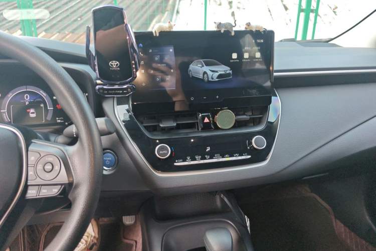 Used Toyota Corolla 2023 1.8L Smart Electric Hybrid Dual-Motor Pioneer Edition Audio And AC Panel