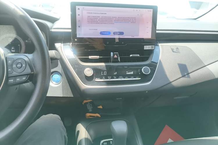 Used Toyota Corolla 2023 1.8L Smart Electric Hybrid Dual-Motor Elite Edition Audio And AC Panel