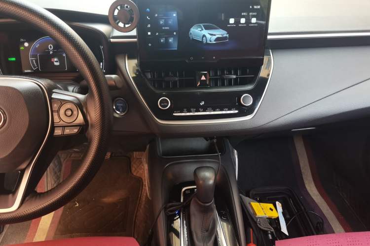 Used Toyota Corolla 2023 1.8L Smart Electric Hybrid Dual-Motor Pioneer Edition Audio And AC Panel