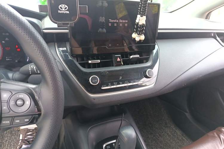 Used Toyota Corolla 2023 1.8L Smart Electric Hybrid Dual-Motor Elite Edition Audio And AC Panel