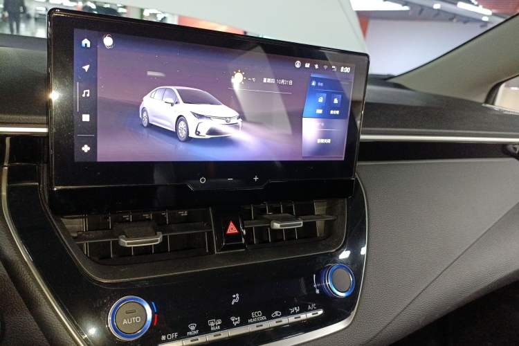 Used Toyota Corolla 2023 1.8L Smart Electric Hybrid Dual-Motor Elite Edition Audio And AC Panel