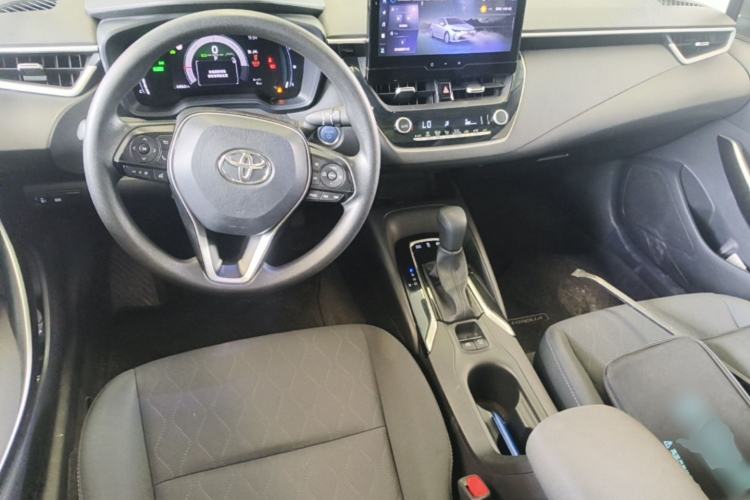Used Toyota Corolla 2023 1.8L Smart Electric Hybrid Dual-Motor Elite Edition Center Console