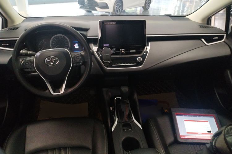Used Toyota Corolla 2023 1.2T Elite Edition Center Console