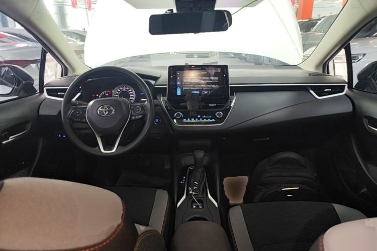 Used Toyota Corolla 2023 1.2T Elite Edition Center Console