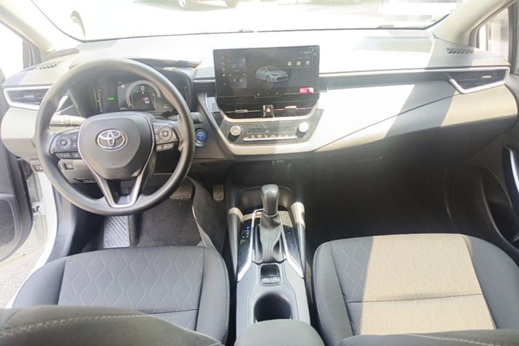 Used Toyota Corolla 2023 1.8L Smart Electric Hybrid Dual-Motor Pioneer Edition Center Console