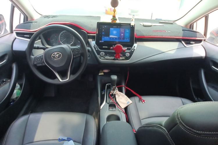 Used Toyota Corolla 2023 1.2T Elite Edition Center Console