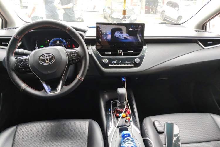 Used Toyota Corolla 2023 1.8L Smart Electric Hybrid Dual-Motor Elite Edition Center Console