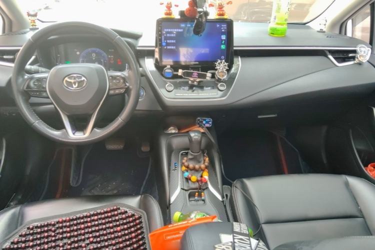 Used Toyota Corolla 2023 1.8L Smart Electric Hybrid Dual-Motor Elite Edition Center Console