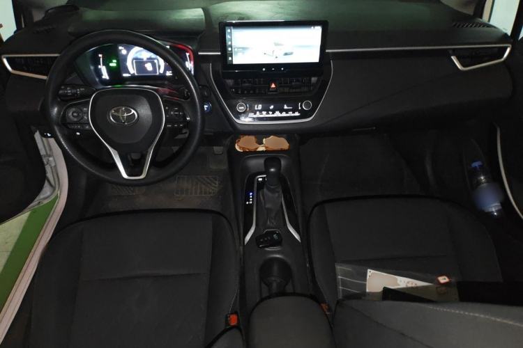 Used Toyota Corolla 2023 1.8L Smart Electric Hybrid Dual-Motor Pioneer Edition Center Console