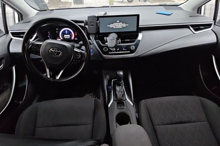 Used Toyota Corolla 2023 1.8L Smart Electric Hybrid Dual-Motor Pioneer Edition Center Console