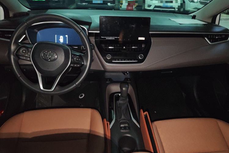Used Toyota Corolla 2023 1.8L Smart Electric Hybrid Dual-Motor Flagship Edition Center Console