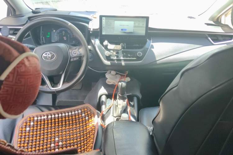 Used Toyota Corolla 2023 1.8L Smart Electric Hybrid Dual-Motor Pioneer Edition Center Console