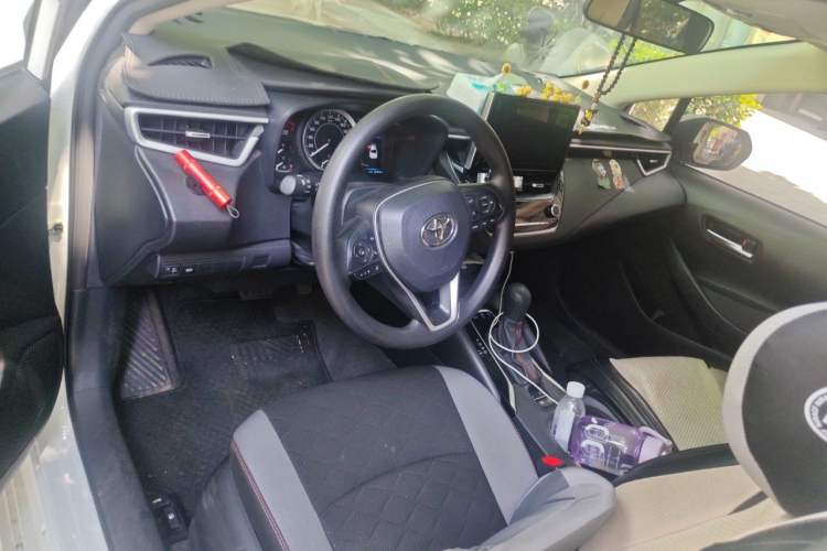 Used Toyota Corolla 2023 1.2T Elite Edition Center Console