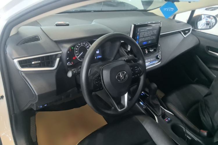 Used Toyota Corolla 2023 1.2T Elite Edition Center Console