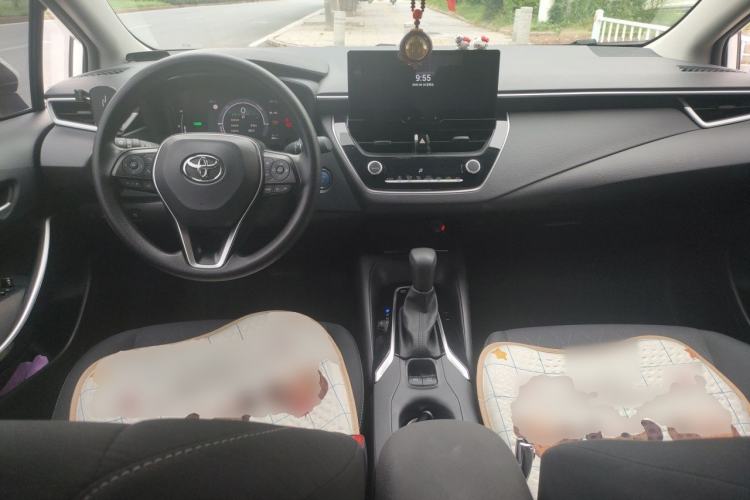 Used Toyota Corolla 2023 1.8L Smart Electric Hybrid Dual-Motor Pioneer Edition Center Console