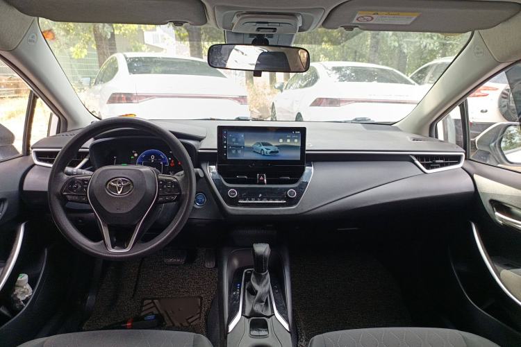 Used Toyota Corolla 2023 1.8L Smart Electric Hybrid Dual-Motor Pioneer Edition Center Console