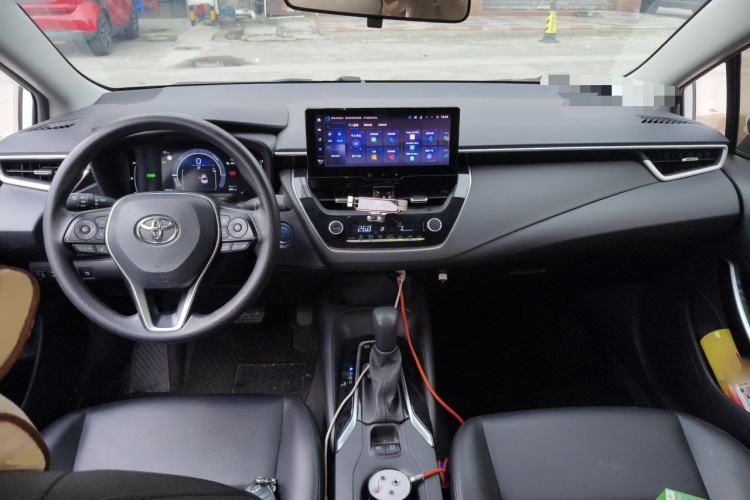 Used Toyota Corolla 2023 1.8L Smart Electric Hybrid Dual-Motor Elite Edition Center Console