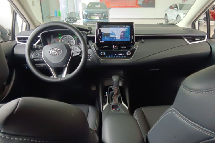 Used Toyota Corolla 2023 1.2T Elite Edition Center Console