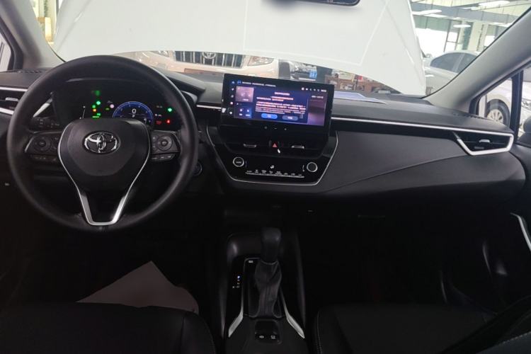 Used Toyota Corolla 2023 1.8L Smart Electric Hybrid Dual-Motor Elite Edition Center Console