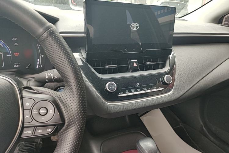 Used Toyota Corolla 2023 1.8L Smart Electric Hybrid Dual-Motor Pioneer Edition Center Console