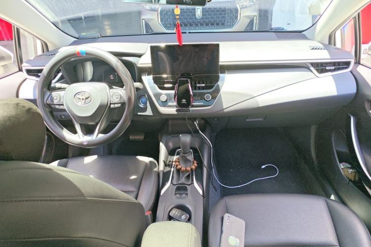 Used Toyota Corolla 2023 1.8L Smart Electric Hybrid Dual-Motor Elite Edition Center Console