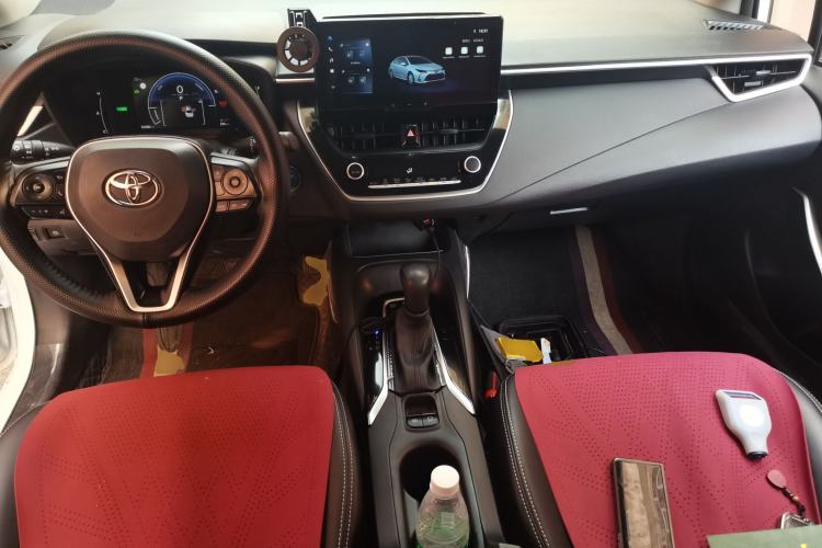 Used Toyota Corolla 2023 1.8L Smart Electric Hybrid Dual-Motor Pioneer Edition Center Console